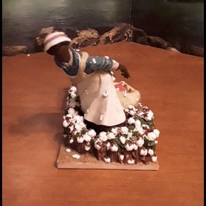 Sass n class Figurine